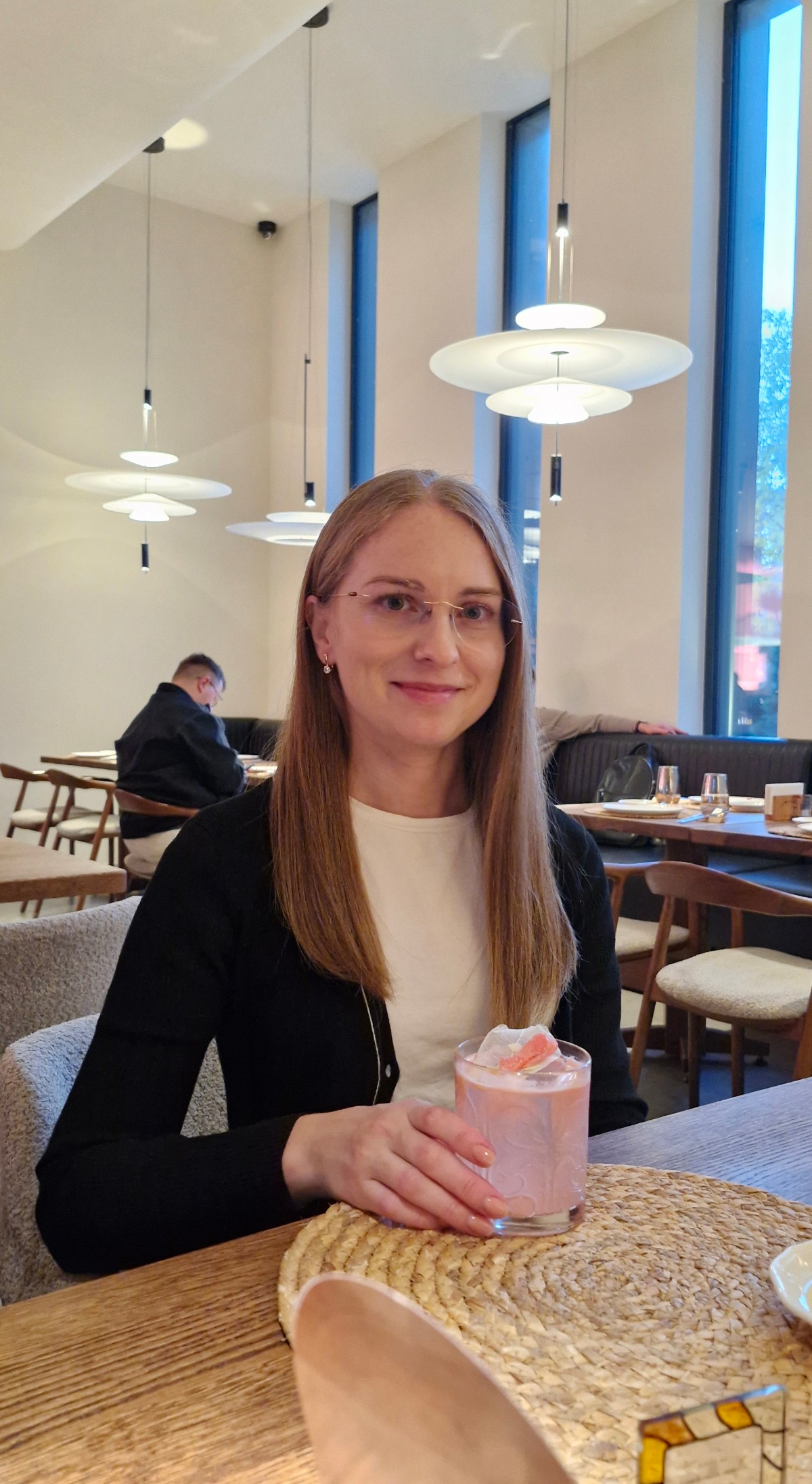 Олена